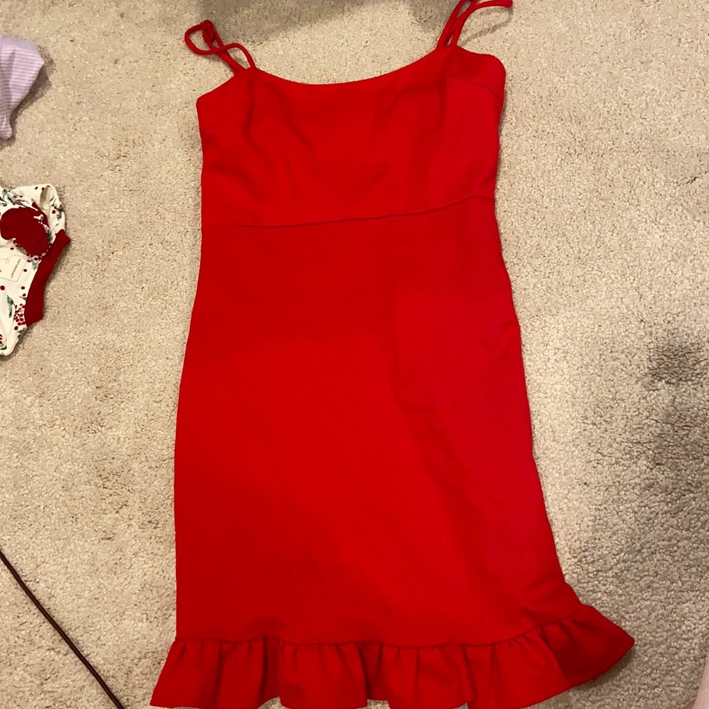 Lulus red dress